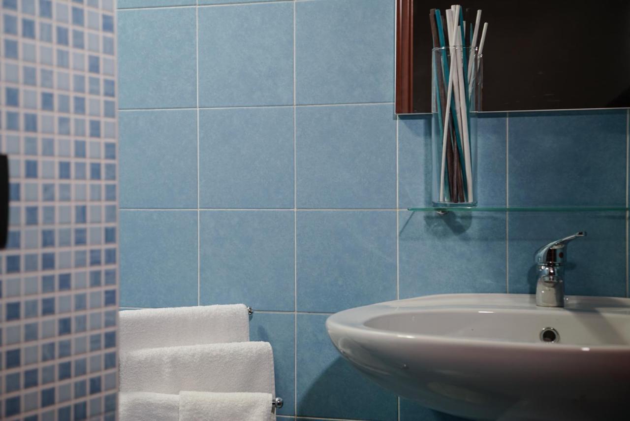 Palazzo Carafa Della Spina Room And Apartment Napoli Ngoại thất bức ảnh