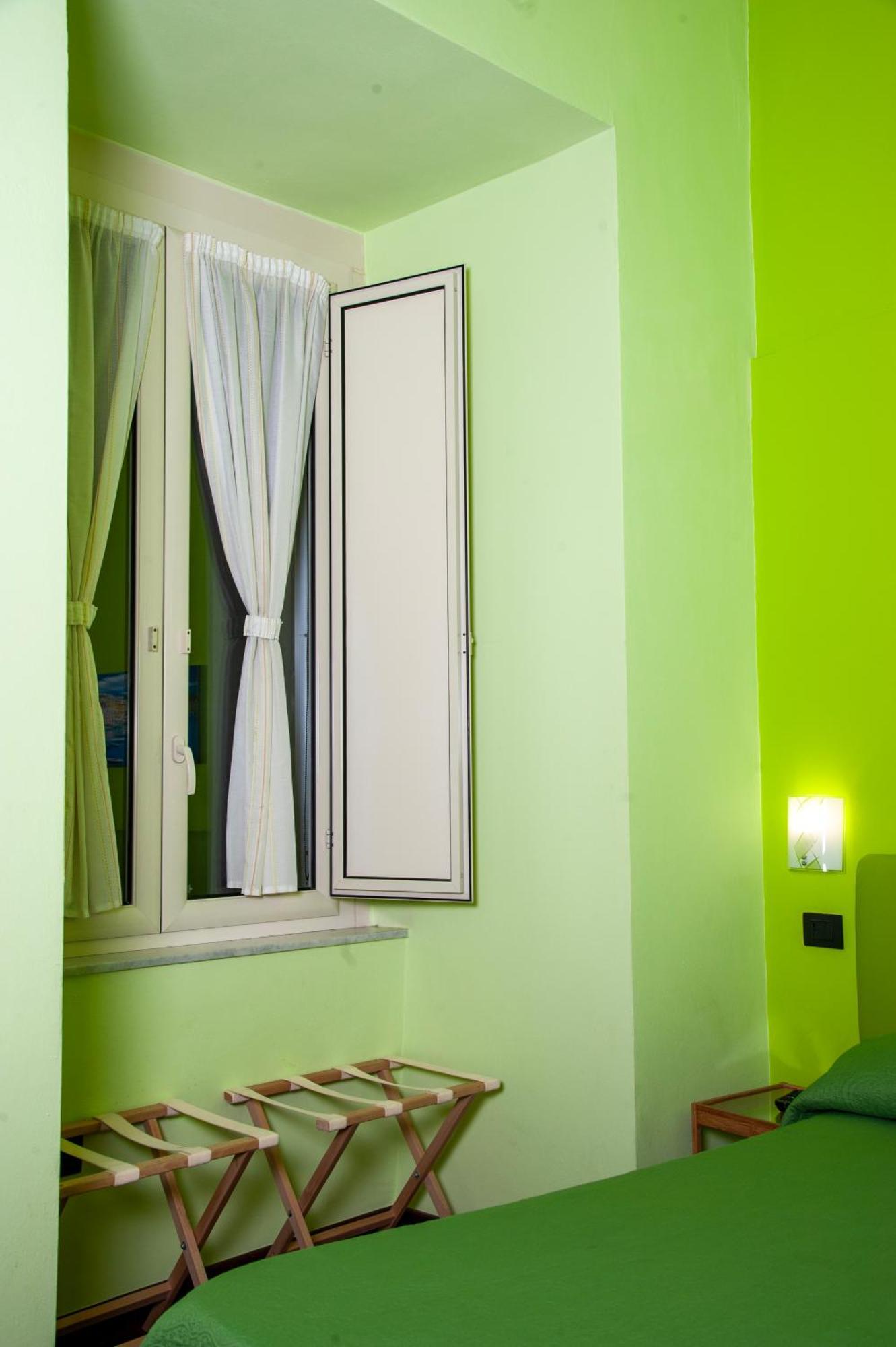 Palazzo Carafa Della Spina Room And Apartment Napoli Ngoại thất bức ảnh