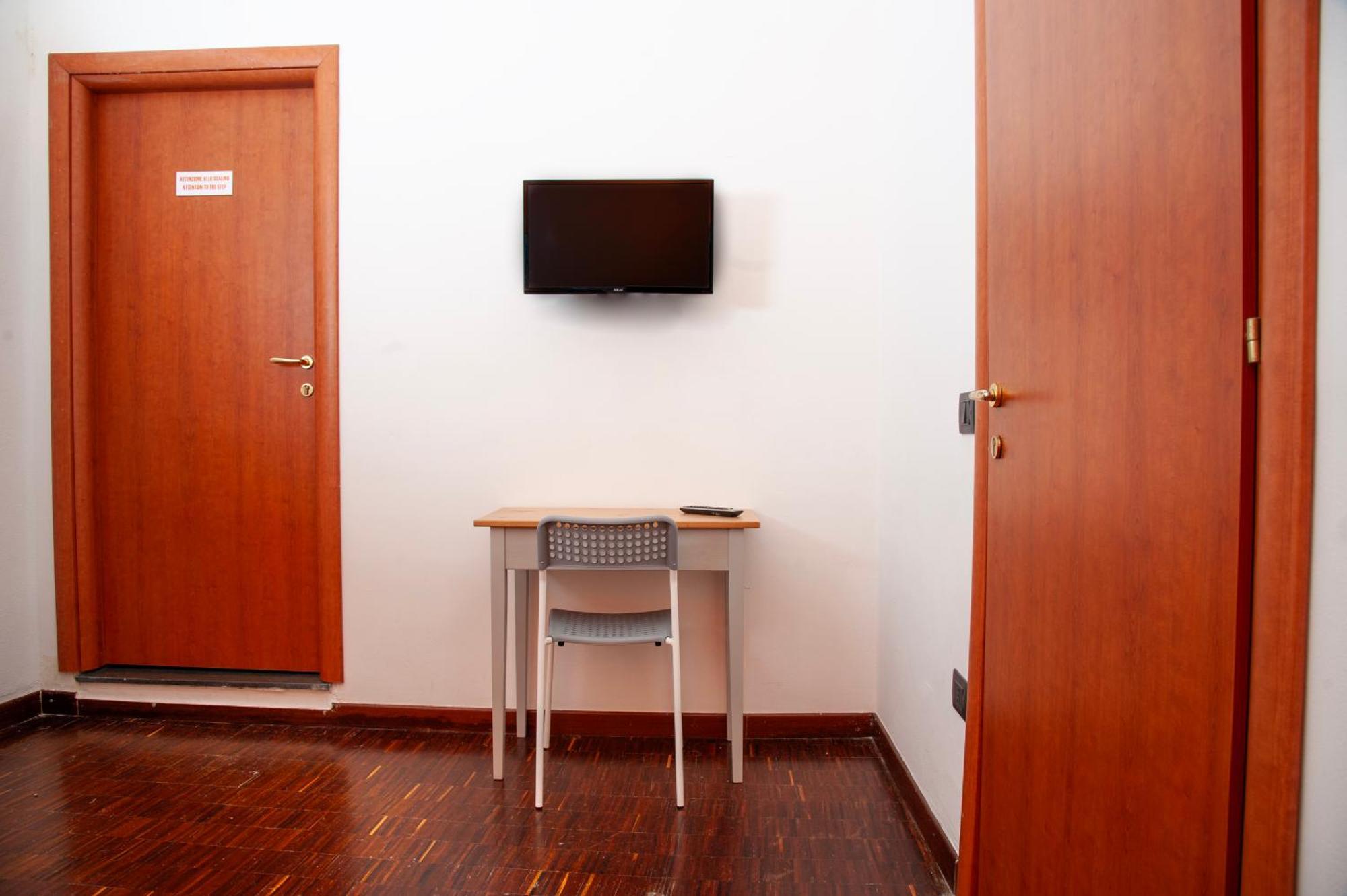 Palazzo Carafa Della Spina Room And Apartment Napoli Ngoại thất bức ảnh