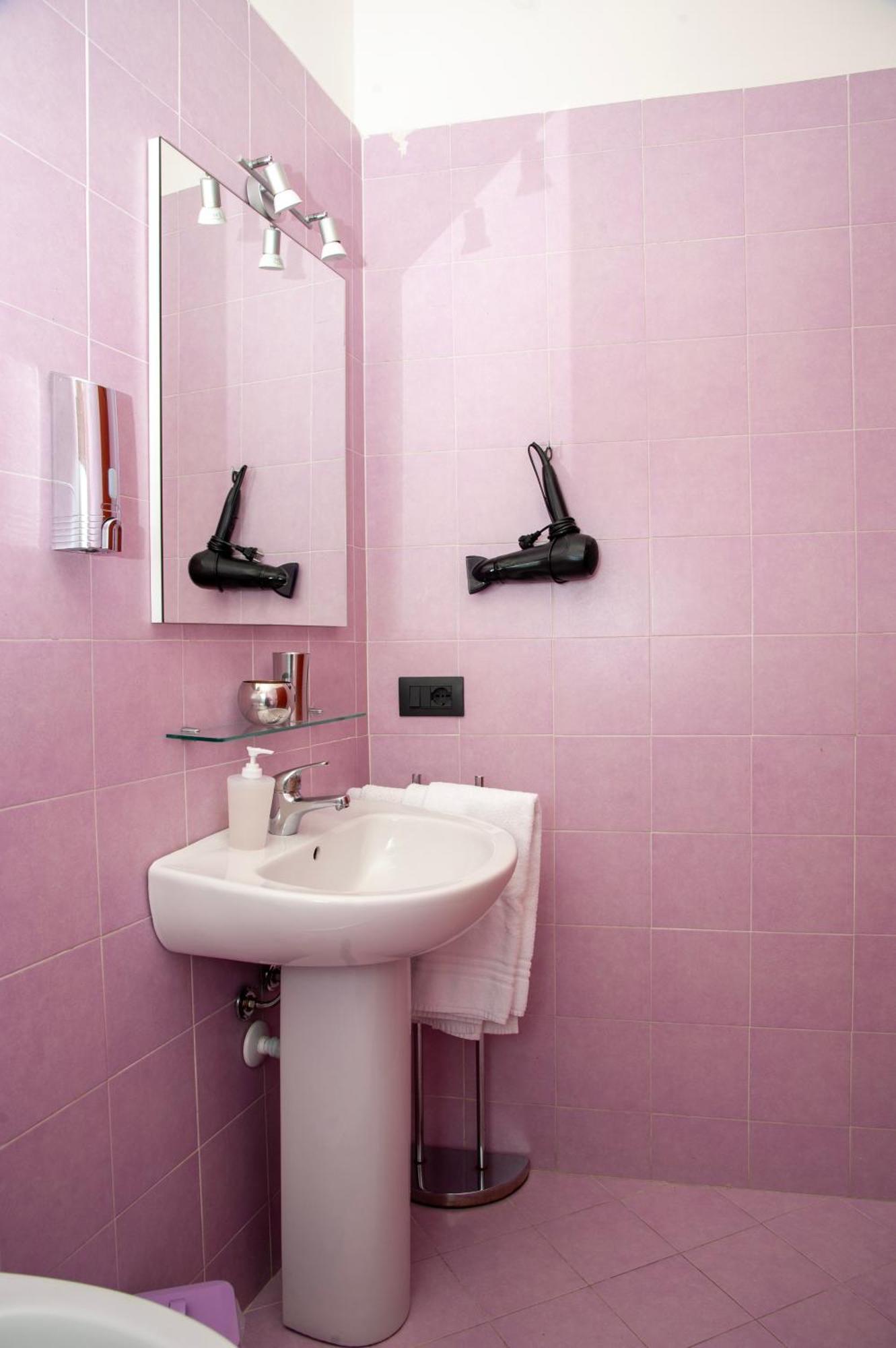 Palazzo Carafa Della Spina Room And Apartment Napoli Ngoại thất bức ảnh