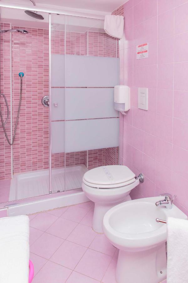 Palazzo Carafa Della Spina Room And Apartment Napoli Ngoại thất bức ảnh